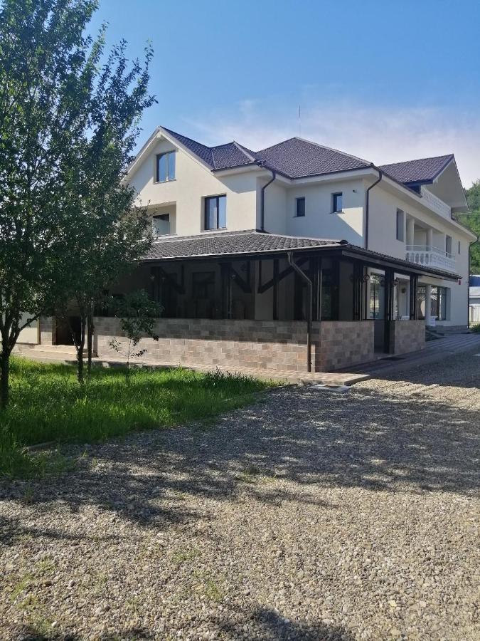 Agropensiunea Ozon Пьятра-Нямц Экстерьер фото